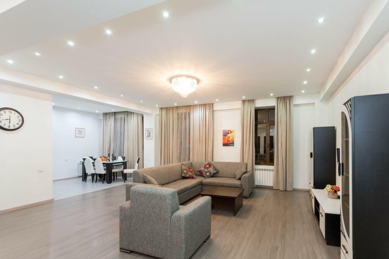 Tbilisi Sweet Home Apartment Bagian luar foto