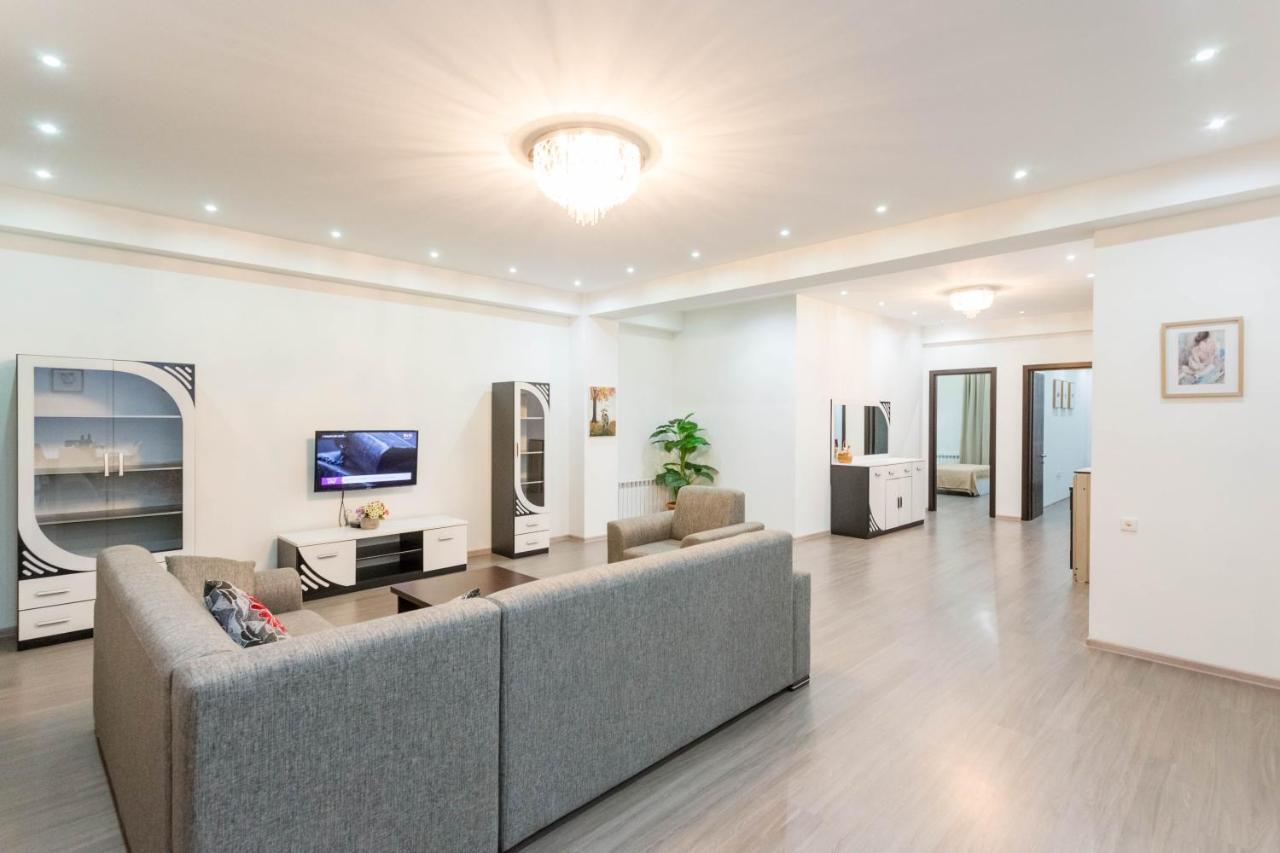 Tbilisi Sweet Home Apartment Bagian luar foto